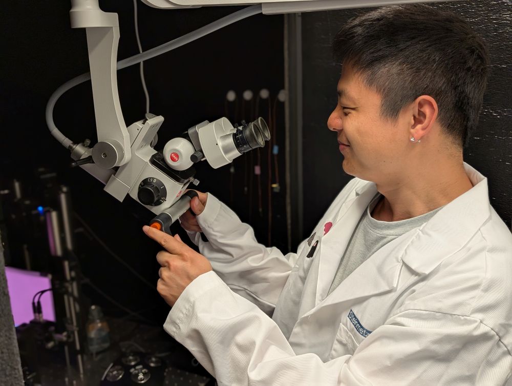 Zhiwen Ye at work on brain waves study