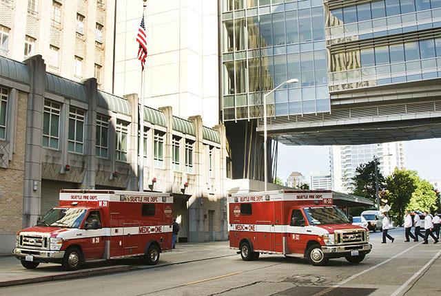 picture of ambulances outside of Harborview Medical Center