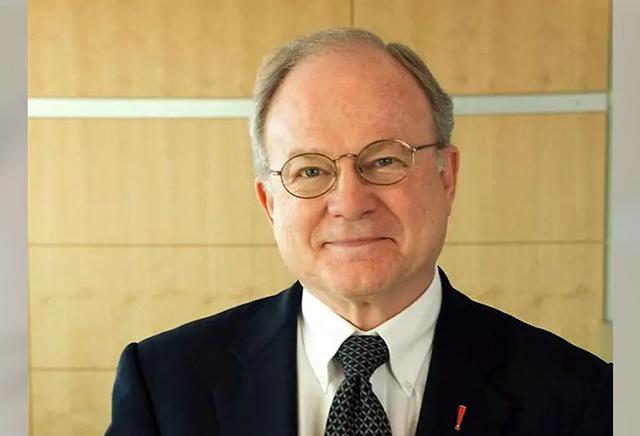 Dr. King Holmes 2013 in his Gairdner Foundation photograph