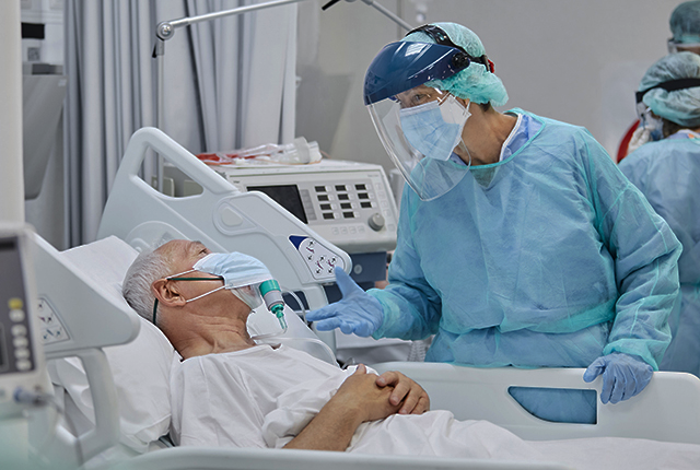 Media Name: bioethics-elderly-crisis-care.png