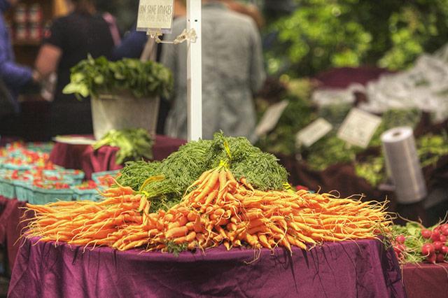 Media Name: farmers_market.jpg