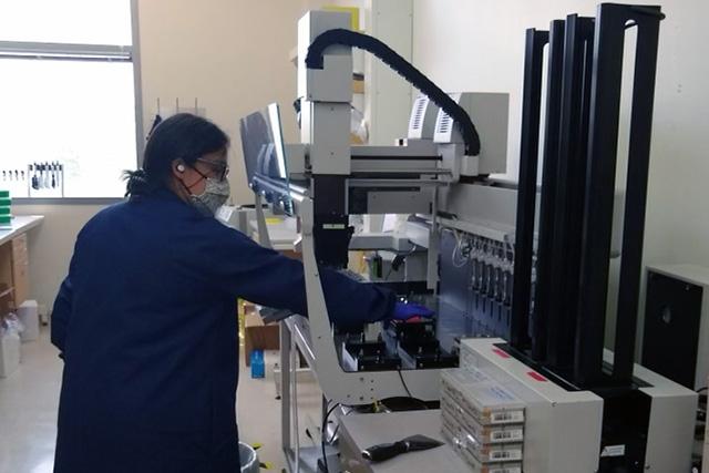 Media Name: mendelian_genomics_image000001_copy_crop.jpg