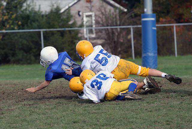 Media Name: tackle_football_getty_images.jpg