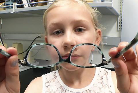 How do glasses help short sightedness online